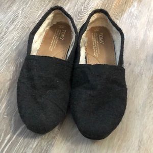 Toms size 7